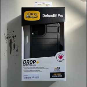 OtterBox Defender Pro. iPhone 12 mini. New